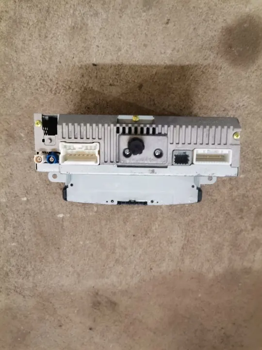 Renault Captur Radio Affichage Navigation OEM 281154879R image 4