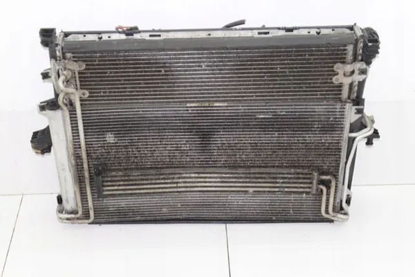 Gebruikte radiator set OEM 360215175 voor VW Touareg 02-08 image 2