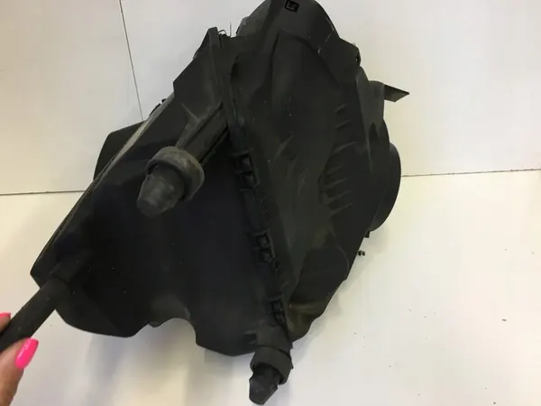 Ilmansuodattimen Kotelo Audi A6 C6 2.7 3.0 TDI image 4