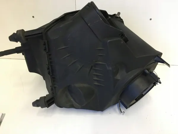 Ilmansuodattimen Kotelo Audi A6 C6 2.7 3.0 TDI image 5