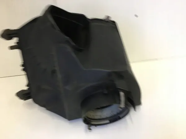 Ilmansuodattimen Kotelo Audi A6 C6 2.7 3.0 TDI image 7