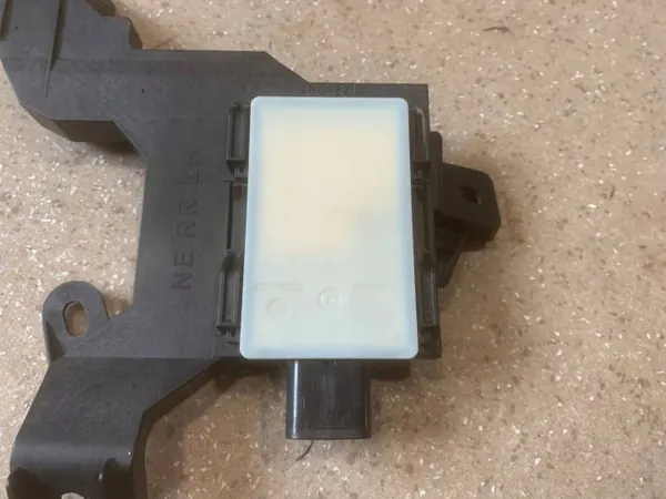 Hyundai Ioniq 5 BSM/BLIS-moduuli vasen OEM 99140GI100 image 3