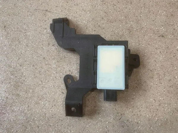 Hyundai Ioniq 5 BSM/BLIS-moduuli vasen OEM 99140GI100 image 6