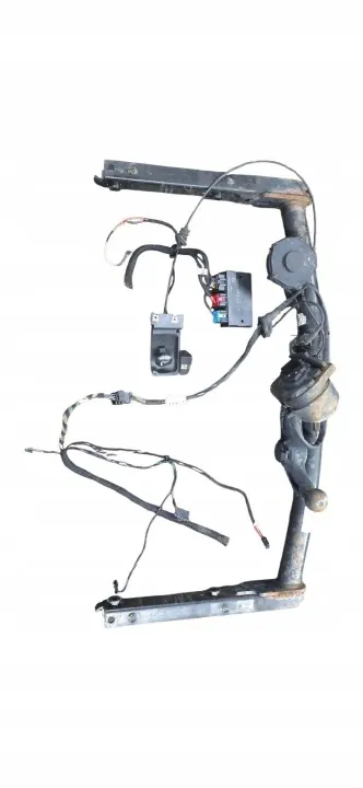 Peräkärkikoukku Audi A6 C7 Avant OEM 4G0800491Q image 3