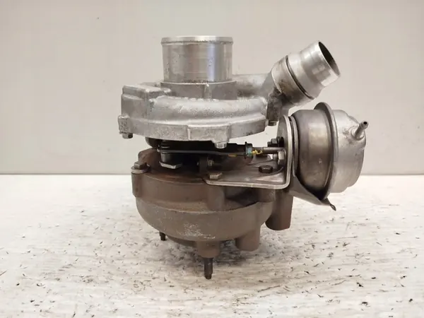 Turbocompresor Renault 2.0 dci Garrett 7701477853 image 6
