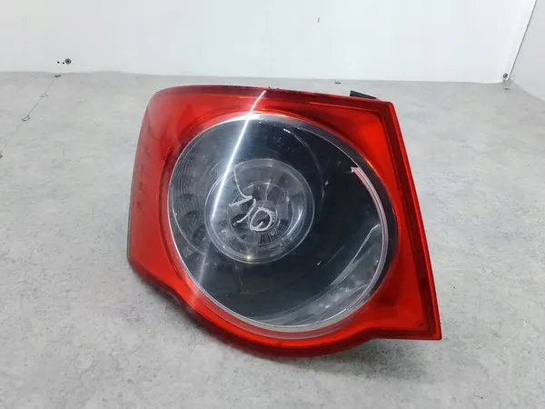 Vänster Bakljus VW Jetta V Sedan image 2