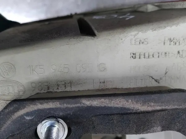 Vänster Bakljus VW Jetta V Sedan image 5