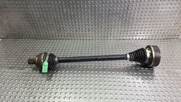Vasen takapyöräakseli OEM S26380105 Audi Q3:lle image 2