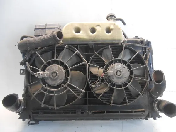 Conjunto de radiadores Toyota Avensis T25 2.0 D4D 88450-05170 image 8
