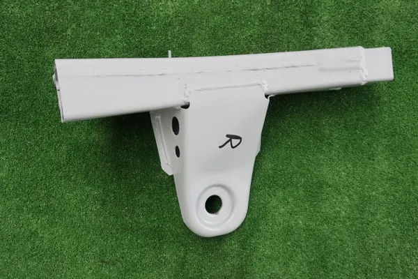 Suzuki OE voorste rechter framebevestiging voor Jimny 1998-2004 image 2