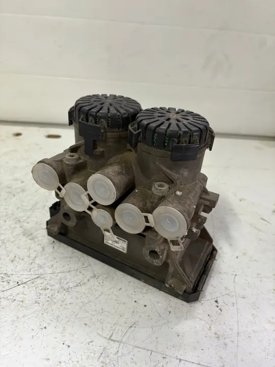 K020020 Overdrachtsklepmodulator achter voor Scania R image 3