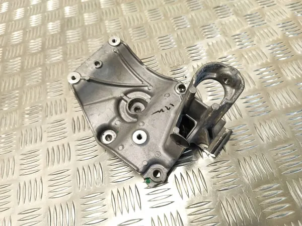 Support compresseur climatisation OEM 9823598480 Peugeot image 3