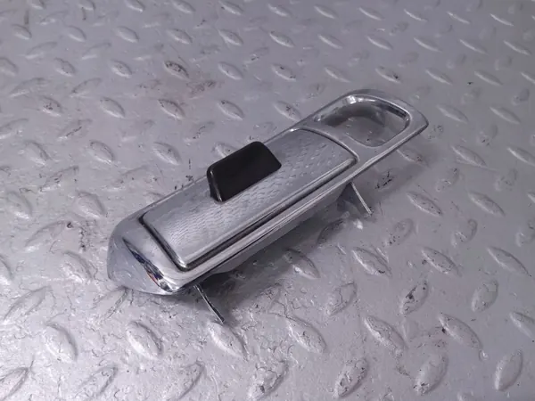 Bakre askfat höger sida OEM UB15706 för Rolls-Royce image 5