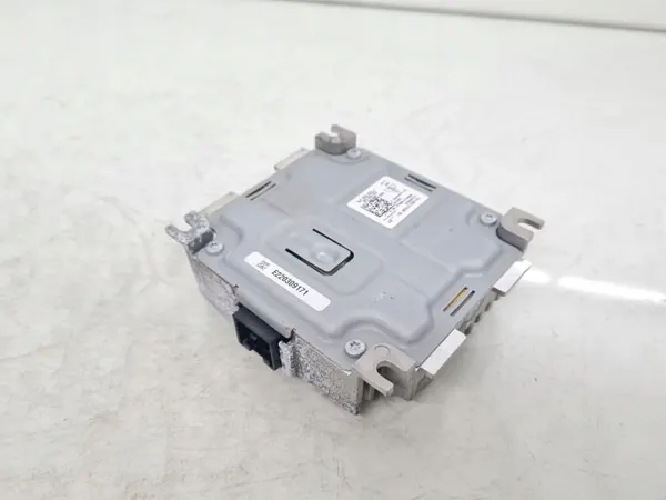 Porsche Taycan 9J1 2022 Vahvistin OEM 9J1035335J image 3