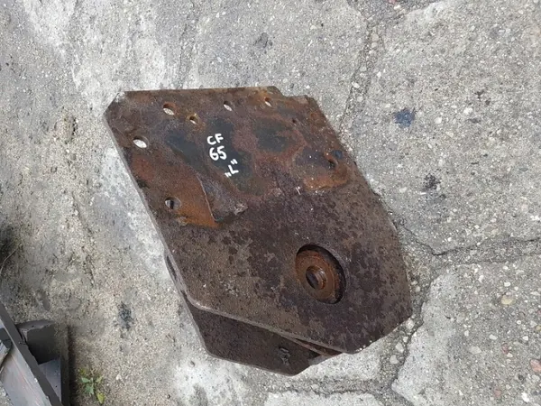 Soporte de Ballesta DAF OEM Lado Izquierdo - Usado image 3