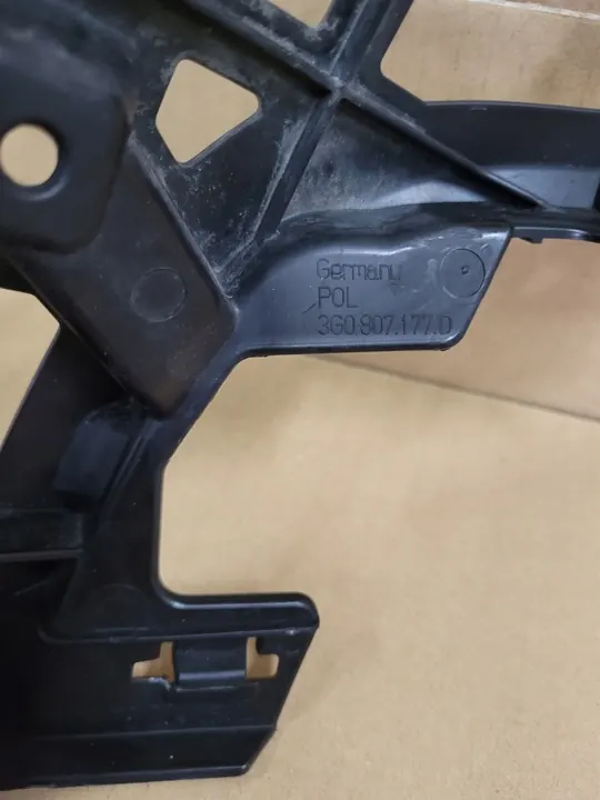 Supporto paraurti anteriore sinistro VW Passat B8 14-23 image 4