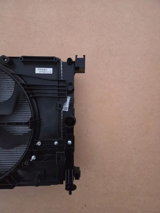 Conjunto de Ventiladores de Refrigeración Renault Arkana I Captur 2 1.6 E-TECH image 2