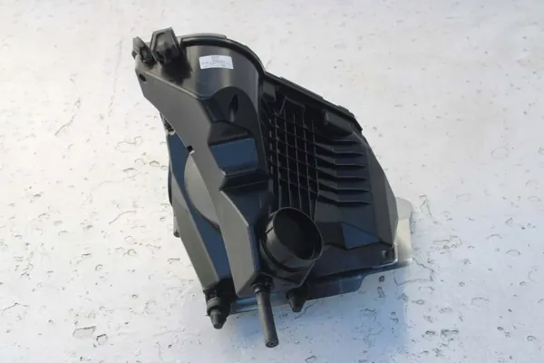 Audi Luftfilterhus OEM bt-cars-35154 Begagnad image 3