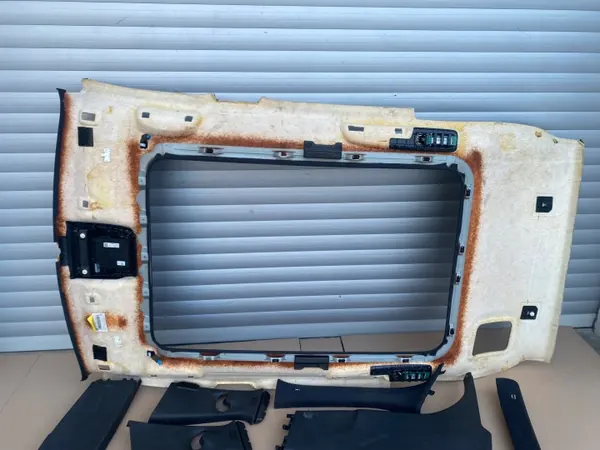 BMW X1 F48 Katto Musta OEM Panoraamakatto image 7