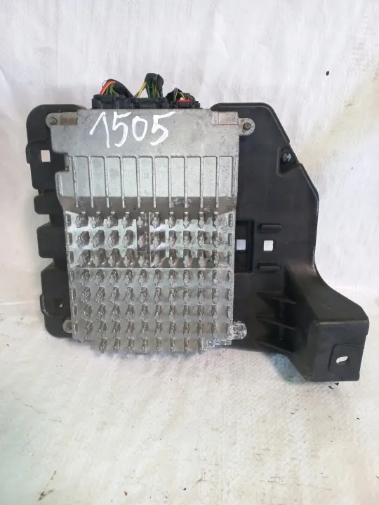 OEM 22875495 radiovahvistin Chevrolet Malibulle image 2