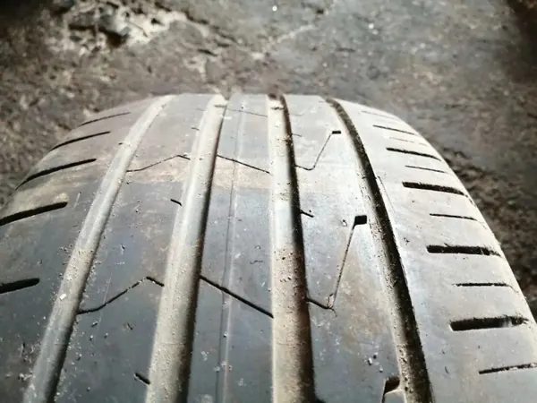 VW Passat B6 takakonttikori OEM 21555R17 image 4