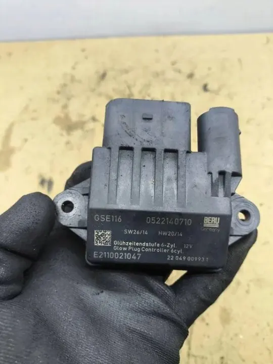 Bujía de precalentamiento OEM E2110021047 Mercedes-Benz image 2