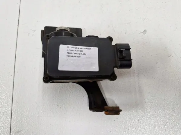 Lincoln Navigator II Farthållare OEM 2L1F-9C734-BB image 2