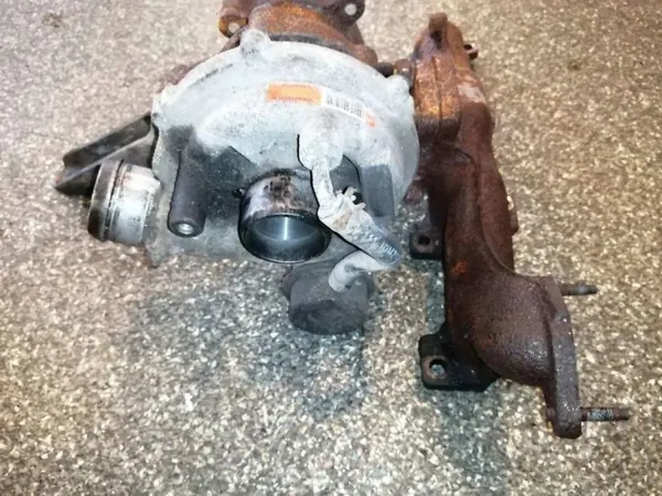 Turbocompressor usado OEM 9622526990 para Peugeot Partner image 4
