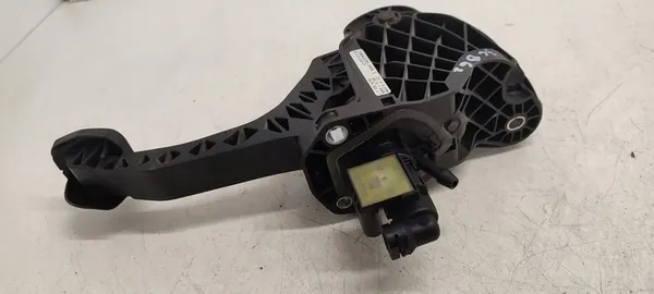 VW Passat B6 Kupplungspedalkabel image 3