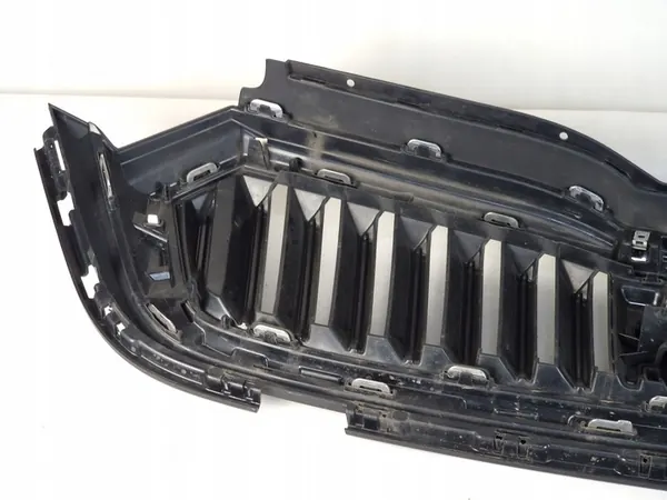 SKODA OCTAVIA IV 2020 Grill Radar Cover Original image 10