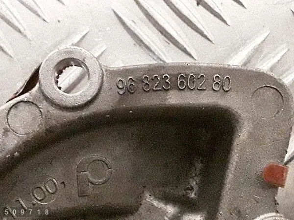 Bomba de agua Ford Kuga 2009 2000tdci OEM 9682360280 image 3