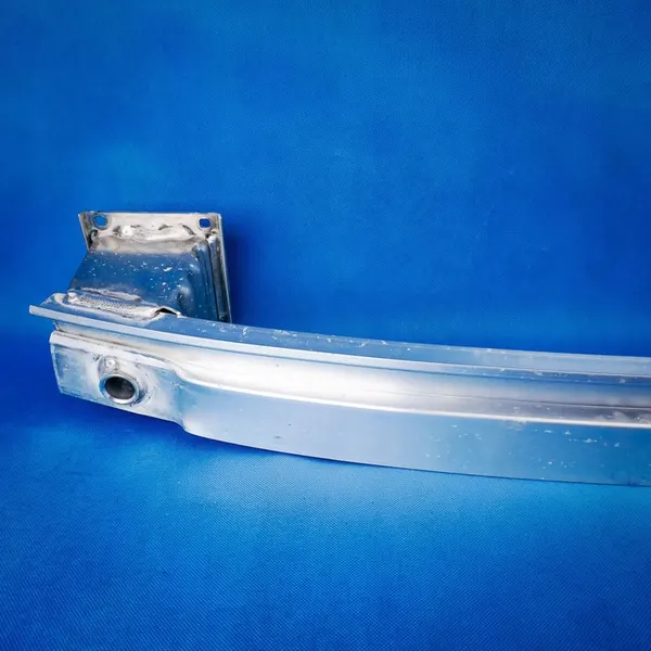 Takapuskurin tukirauta Audi A8 4H 4H0807309C image 3