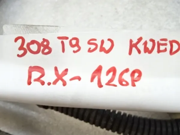 PEUGEOT 308 T9 SW PDC-parkkisensori asennus OEM 1208040X image 10