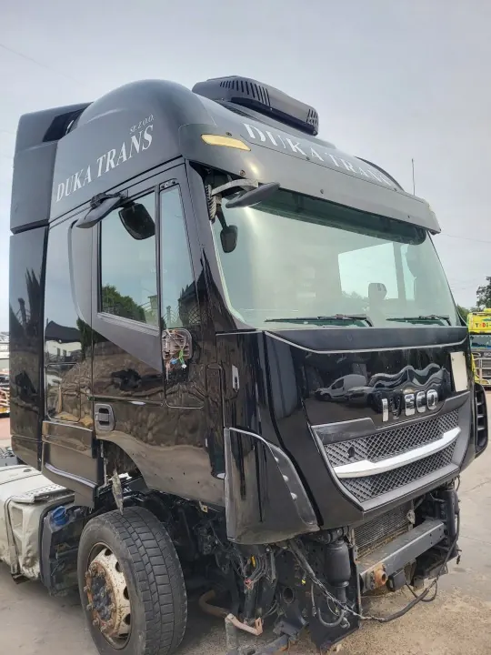 Iveco Stralis Hi-Way XP 2017 Täysi Leveä Ohjaamo Lift image 3