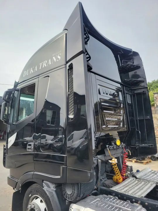 Iveco Stralis Hi-Way XP 2017 Täysi Leveä Ohjaamo Lift image 6