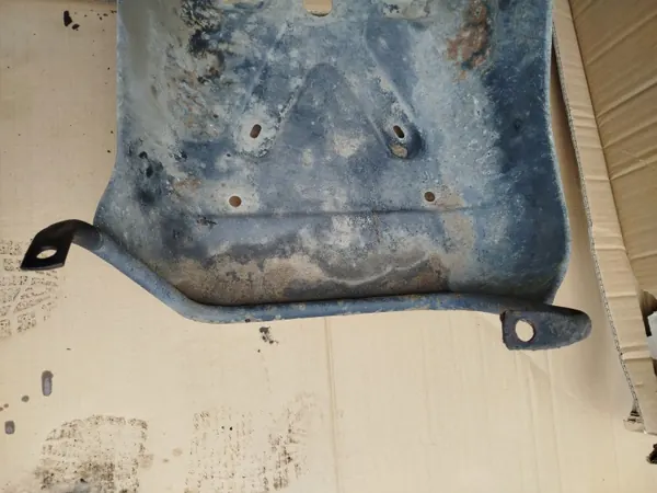 Escudo tanque Suzuki Grand Vitara I OEM image 4