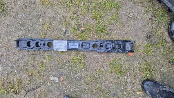 Suporte de radiador dianteiro Toyota OE 53218-02901 image 2