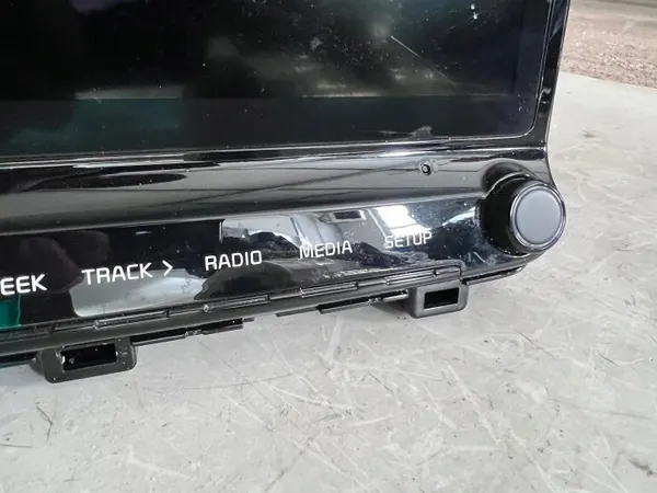 Écran Radio Navigation Kia Xceed OEM 96560-J7520 image 8