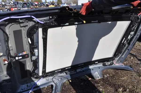 Volvo V90 II Panoramadach OEM GUFHIEUGH - Gebraucht image 6