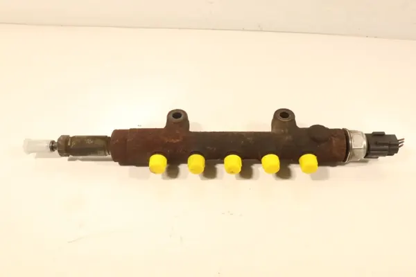 Fuel Injection Rail 45PP31 Ford Transit 2.2TDCI image 2
