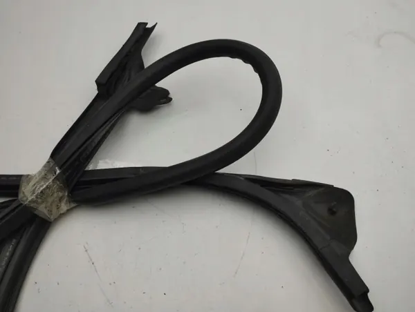 OEM AMD117453 etuoven ikkunatiiviste Audi A7 S7:lle image 5