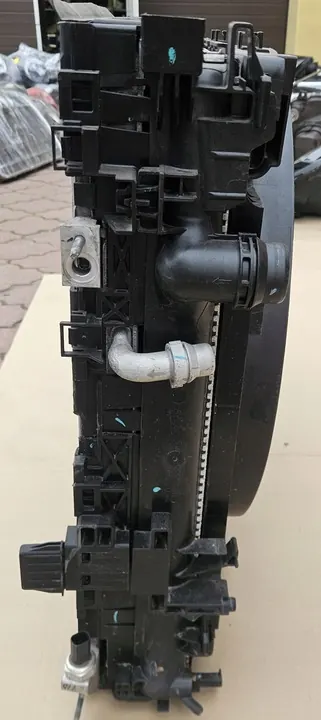 Mercedes GLE GLS Radiator Set A1675006201 image 5