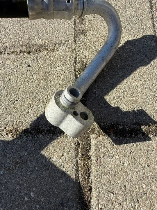 Audi Q3 8U Ilmastointiputki OEM 8U0820721J - Käytetty image 3