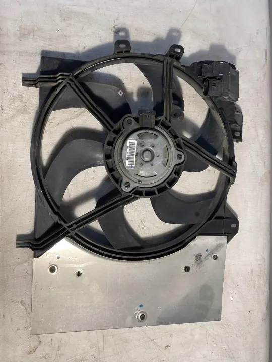Ventilateur radiateur Citroen DS3 OEM 9662872380-00 (2009-2014) image 4
