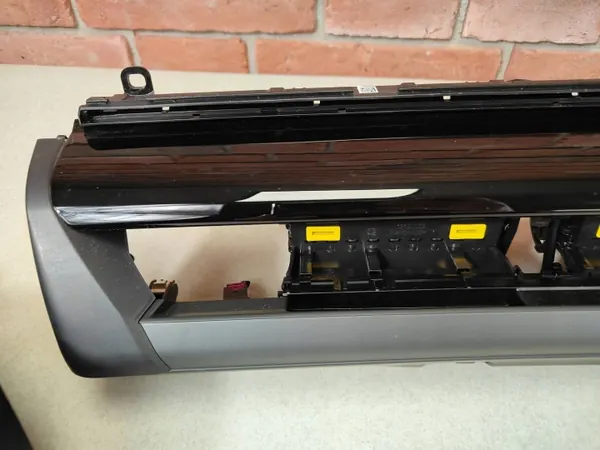 OEM 9640032 BMW G60/G61 Console Sierstrip - Donker Grafiet image 4