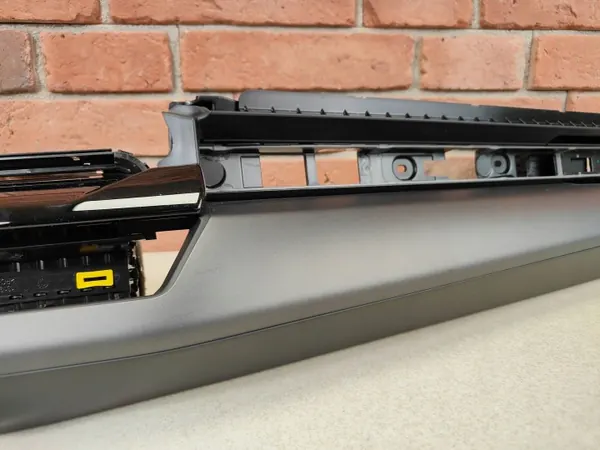 OEM 9640032 BMW G60/G61 Console Sierstrip - Donker Grafiet image 7