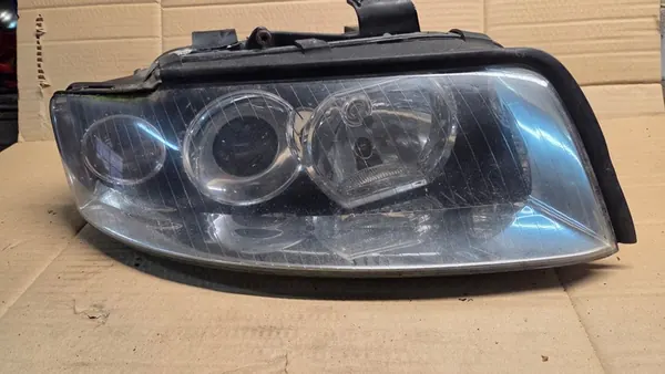 AUDI A4 B6 Faro Delantero Derecho Xenón 8E0941004S image 2