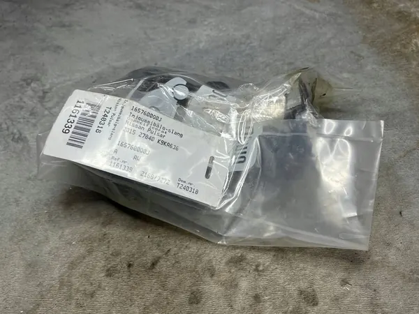 Luftslang Renault Clio 12- 1.5DCI OEM 1657600Q0J image 2