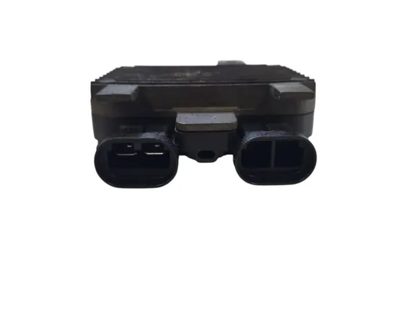 Jäähdytinpuhaltimen rele Volvo V60 OEM 940013802 image 3