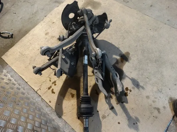 Höger Bakfjädring Mercedes W217 W222 image 3